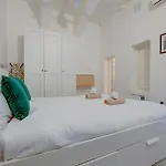 Comfy 1 Bedroom In The Heart Of