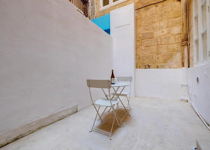 Comfy 1 Bedroom In The Heart Of アパート バレッタ